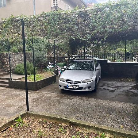 Apartment Kiwi Kotor Eksteriør bilde